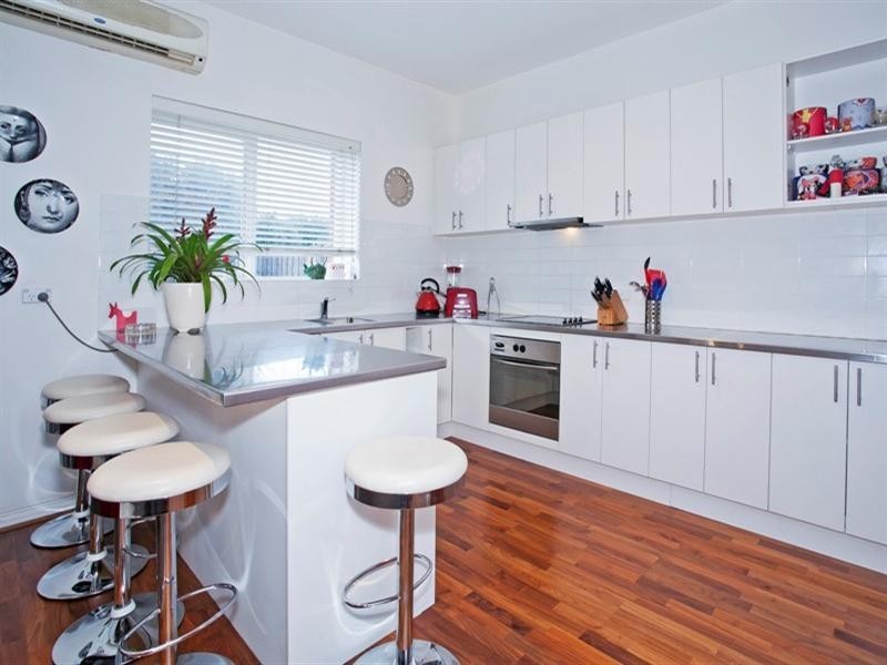 2/209 Melbourne Road, Geelong VIC 3220