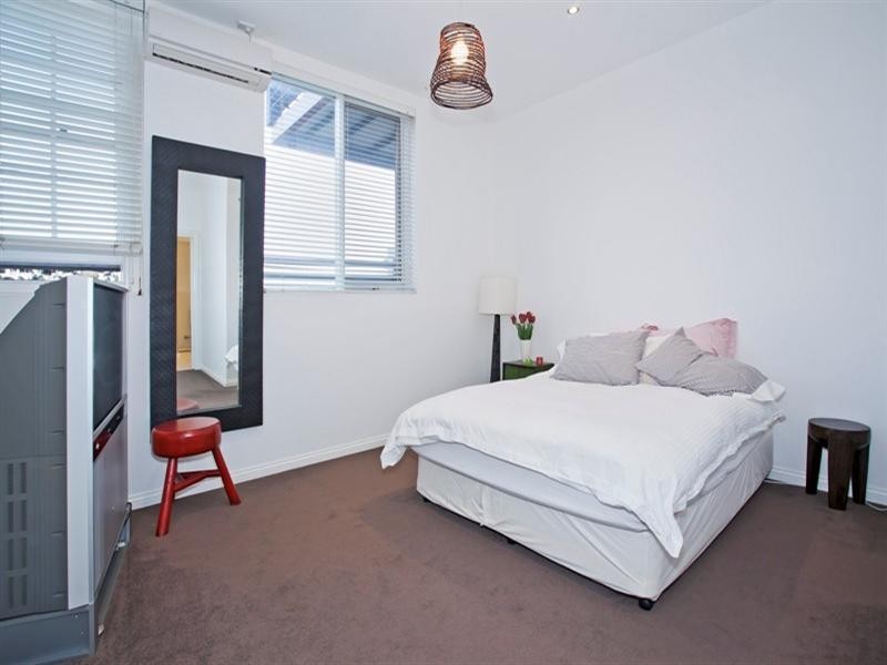 2/209 Melbourne Road, Geelong VIC 3220