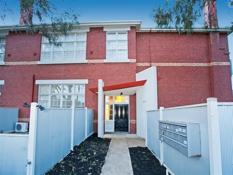 2/209 Melbourne Road, Geelong VIC 3220