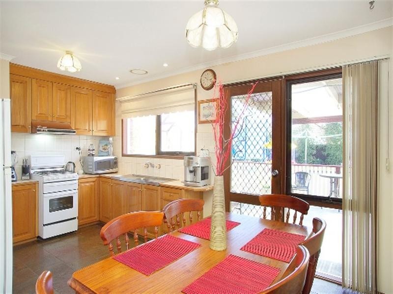 11 Kingsley Drive, Corio VIC 3214