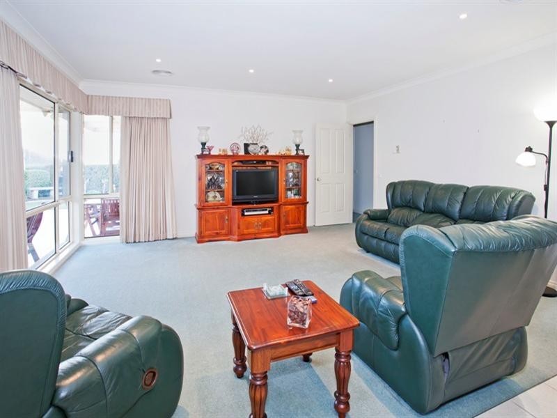 79 Augustine Drive, Highton VIC 3216