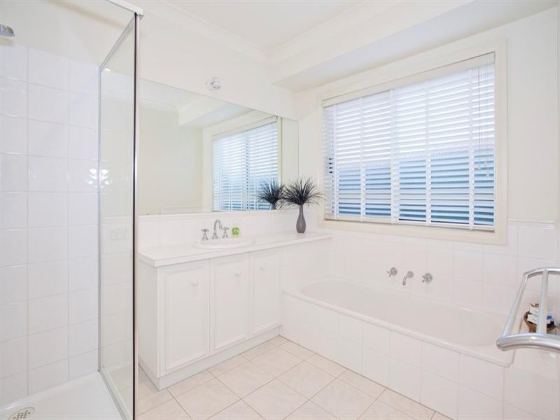 79 Augustine Drive, Highton VIC 3216