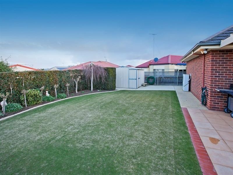 79 Augustine Drive, Highton VIC 3216