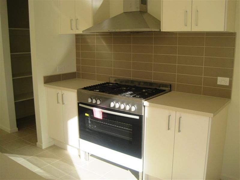 5 Tracken Terrace, Grovedale VIC 3216