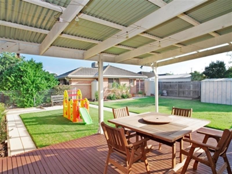 12 Greenville Drive, Grovedale VIC 3216