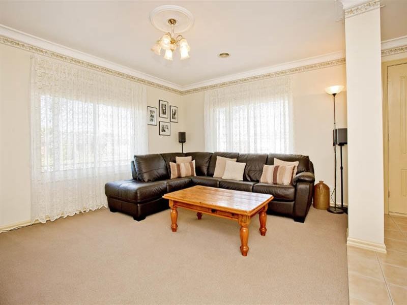 100 Homestead Drive, St Albans Park VIC 3219