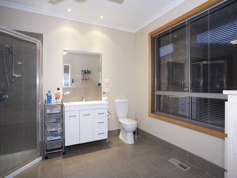 83 Darriwill Street, Bell Post Hill VIC 3215