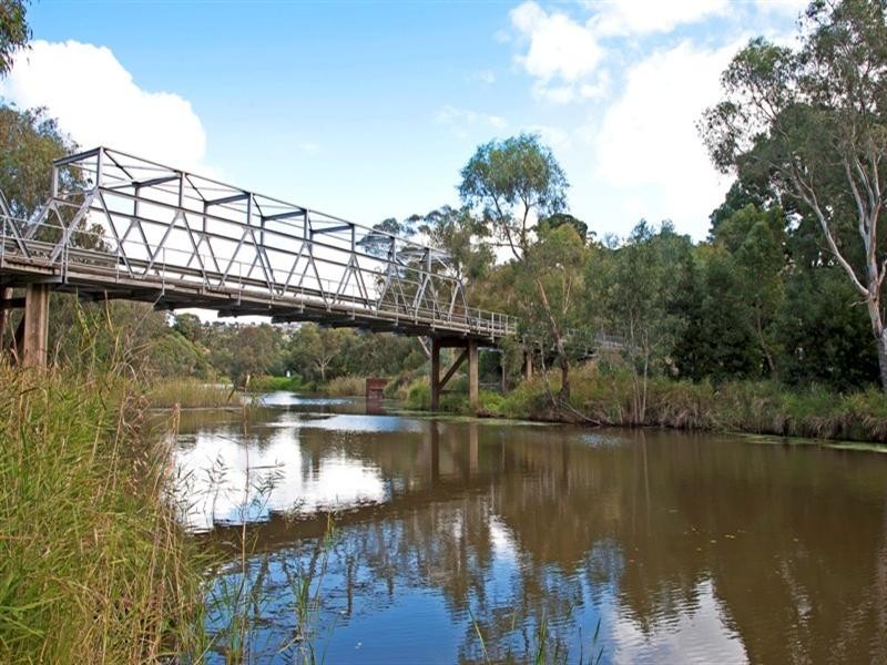 17 Reserve Road, Grovedale VIC 3216