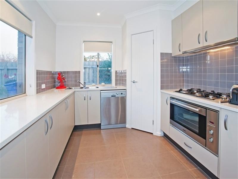 15 Mainsail Drive, St Leonards VIC 3223