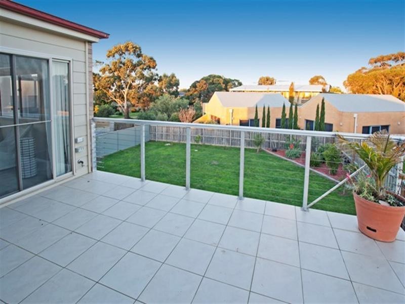 15 Mainsail Drive, St Leonards VIC 3223