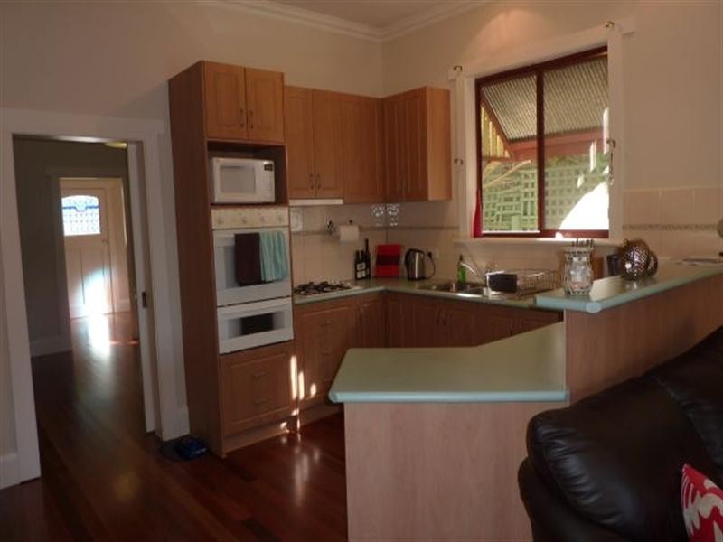 45 St Albans Road, East Geelong VIC 3219