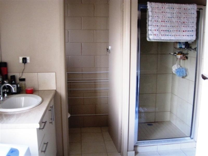 2/15 Buxton Road, Herne Hill VIC 3218