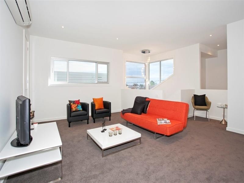 1/16 Nicholas Street, Newtown VIC 3220