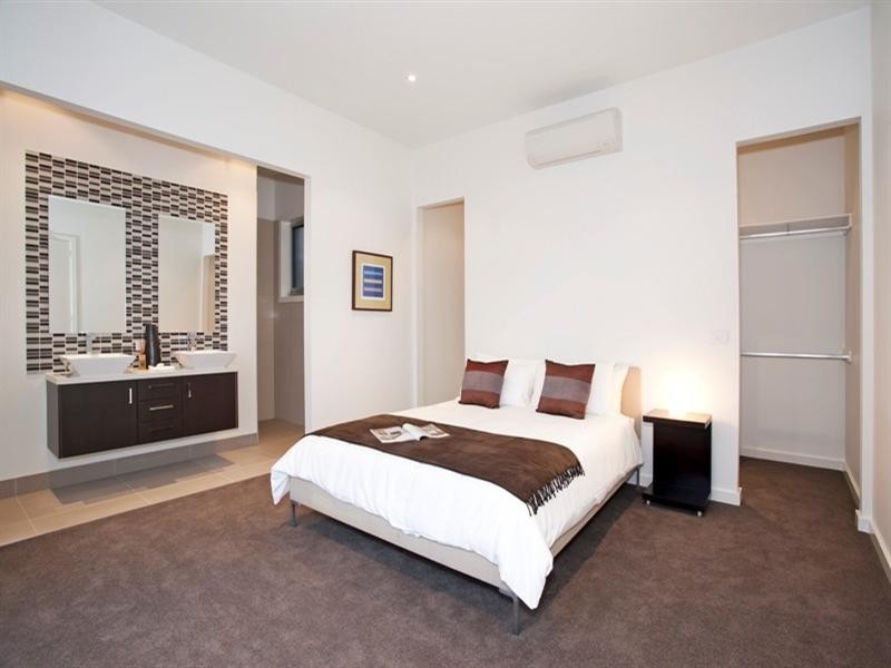 1/16 Nicholas Street, Newtown VIC 3220