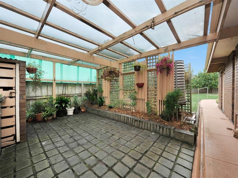 18 Anzac Avenue, Leopold VIC 3224