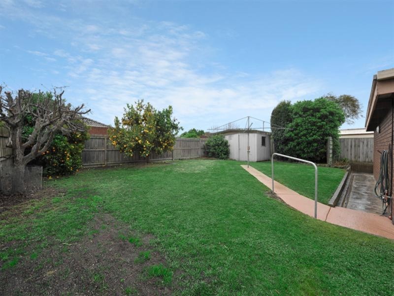 18 Anzac Avenue, Leopold VIC 3224