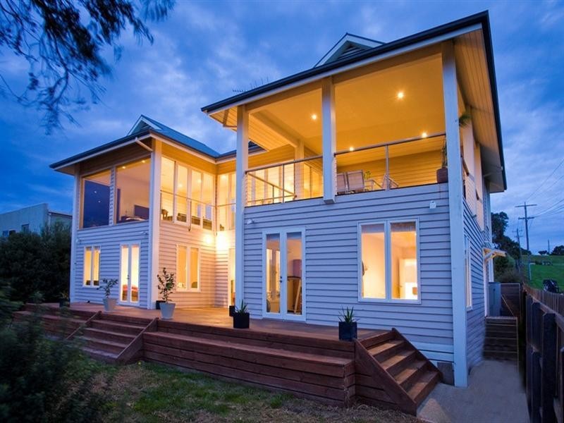 4 Coreen Close, Highton VIC 3216