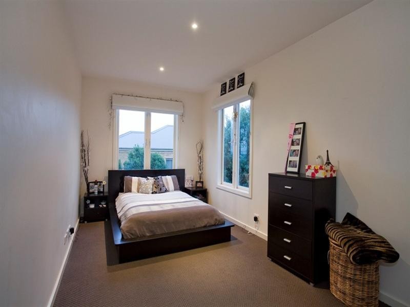 4 Coreen Close, Highton VIC 3216