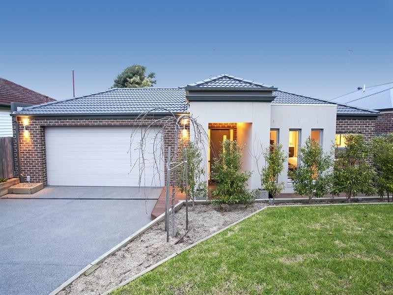 3 Fairmont Road, Newtown VIC 3220