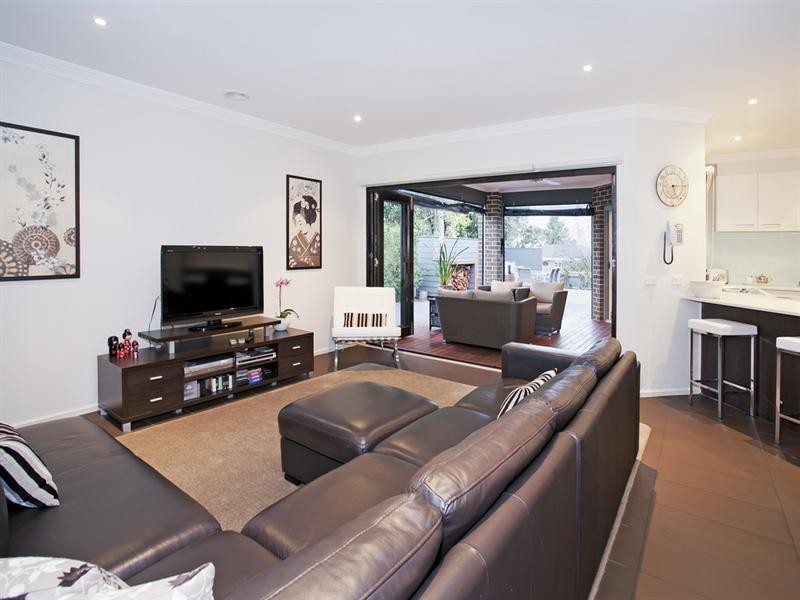 3 Fairmont Road, Newtown VIC 3220