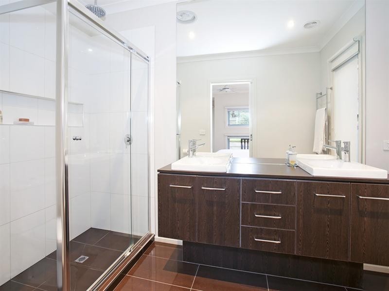 3 Fairmont Road, Newtown VIC 3220