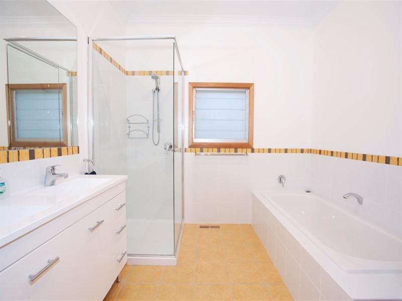 19 Percy Street, Newtown VIC 3220