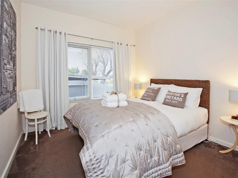 1/2 Pevensey Street, Geelong VIC 3220