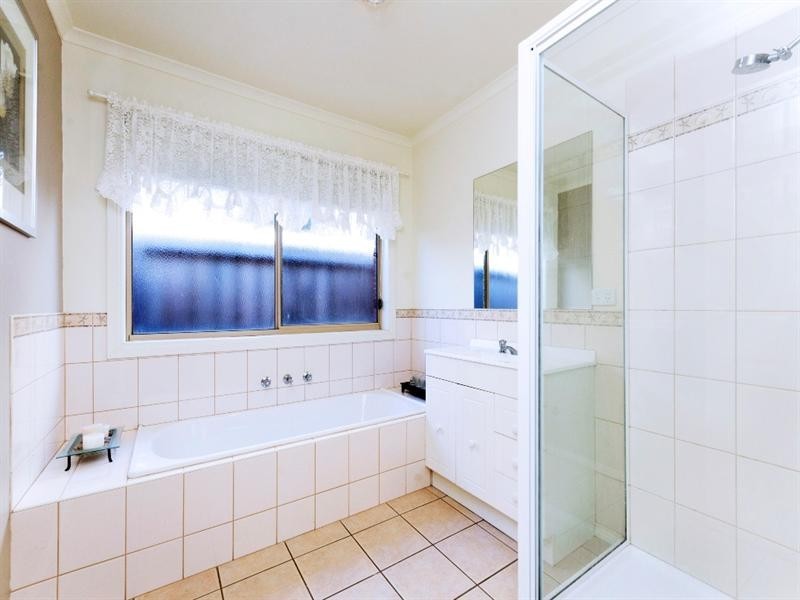 74 Smith Street, Grovedale VIC 3216