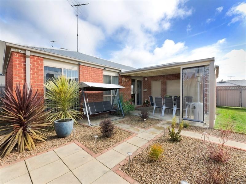 74 Smith Street, Grovedale VIC 3216