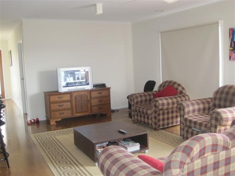 Room 2/17 Garvey Court, Highton VIC 3216
