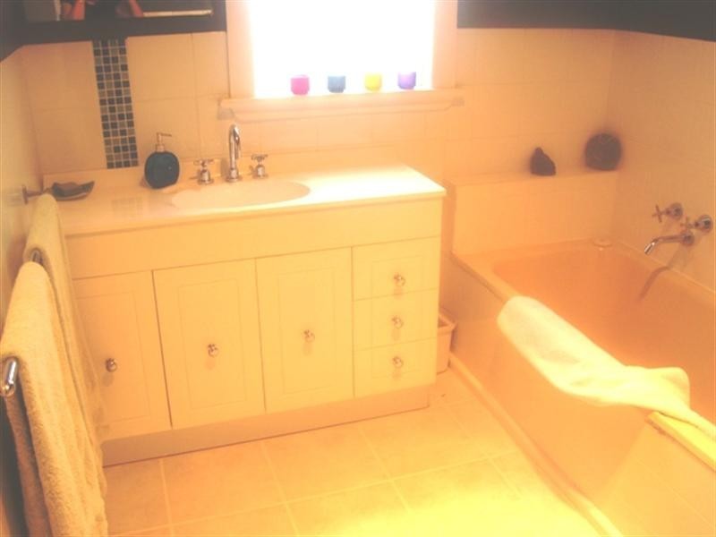 32 Wilton Avenue, Newcomb VIC 3219