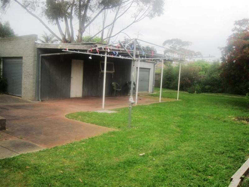 32 Wilton Avenue, Newcomb VIC 3219