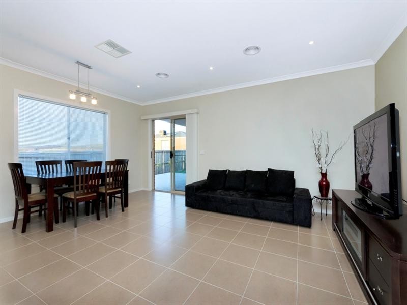 3 Burberry Court, Highton VIC 3216