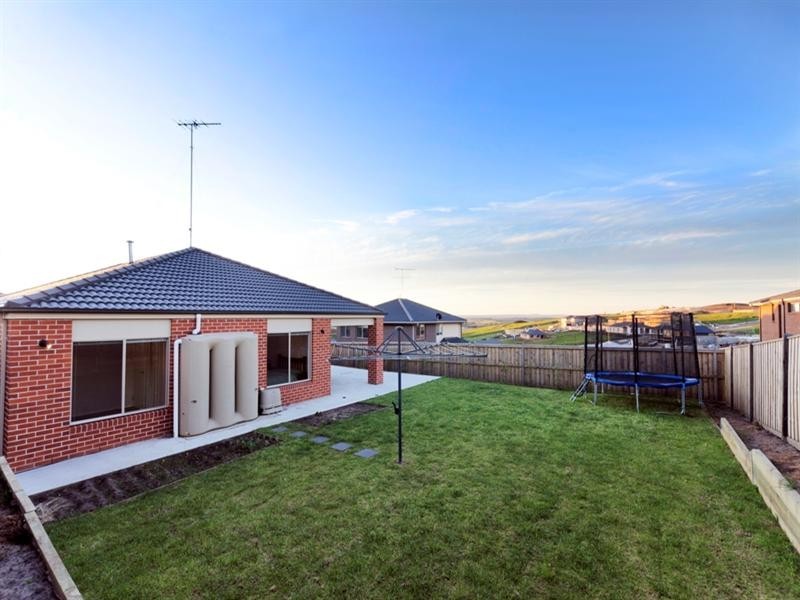 3 Burberry Court, Highton VIC 3216