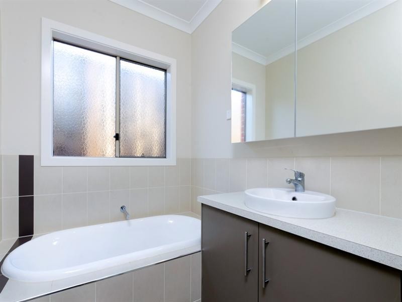 3 Burberry Court, Highton VIC 3216