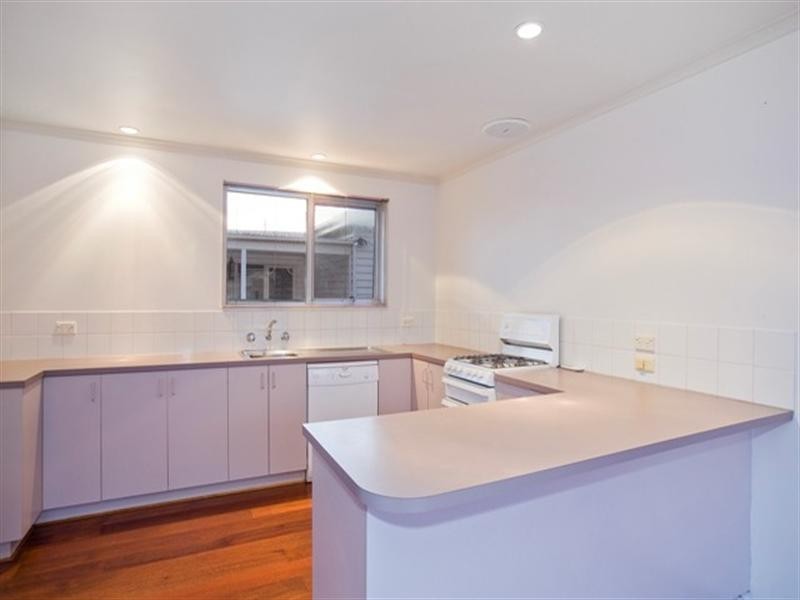 49 Bond Street, Newtown VIC 3220