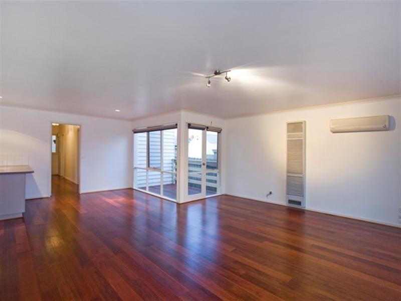 49 Bond Street, Newtown VIC 3220