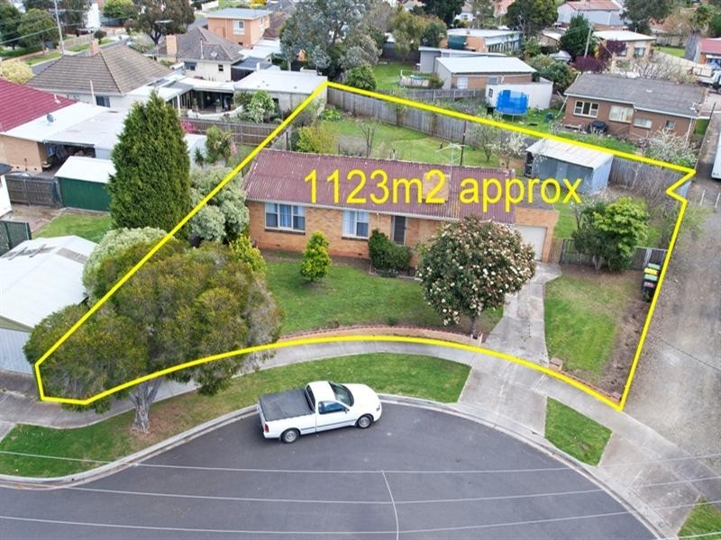 4 Herbert Court, Newcomb VIC 3219