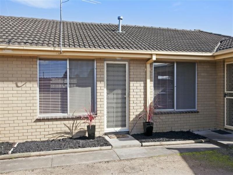 2/25 Bakewell Street, Herne Hill VIC 3218