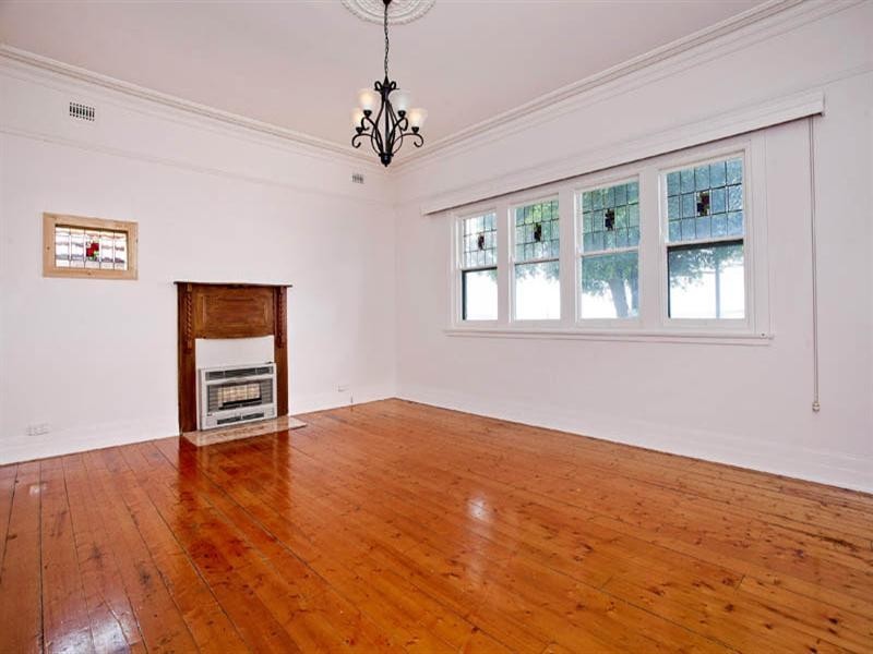 49 The Esplanade, Geelong VIC 3220