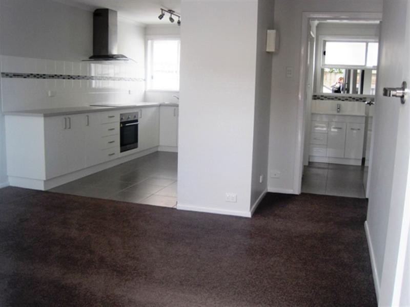 3/10 Oliver Street, Manifold Heights VIC 3218