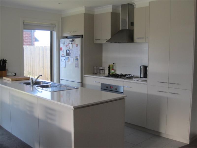 6 Michael Court, Grovedale VIC 3216