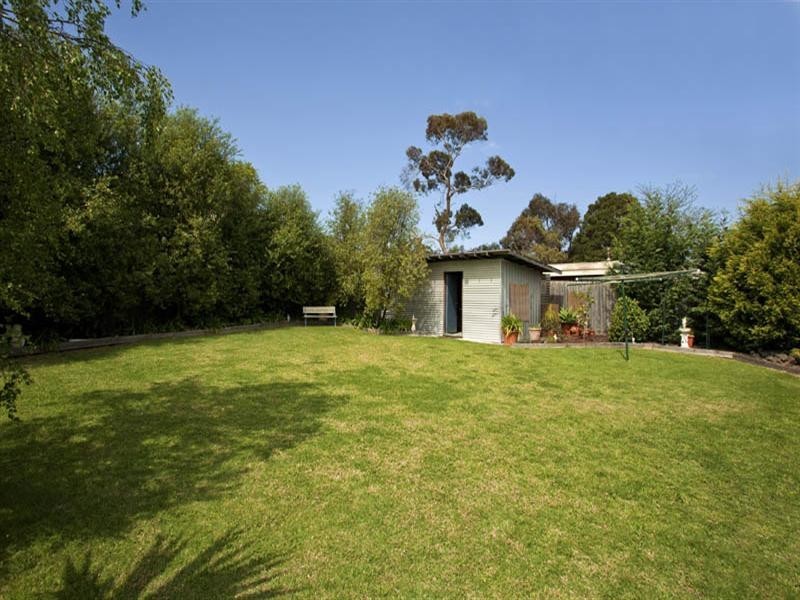 10 Gallios Gardens, Leopold VIC 3224