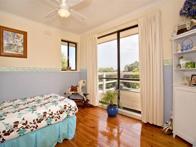 10 Gallios Gardens, Leopold VIC 3224