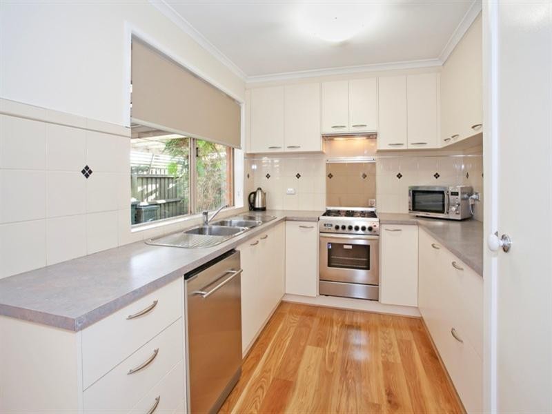 25 Carbine Drive, St Albans Park VIC 3219