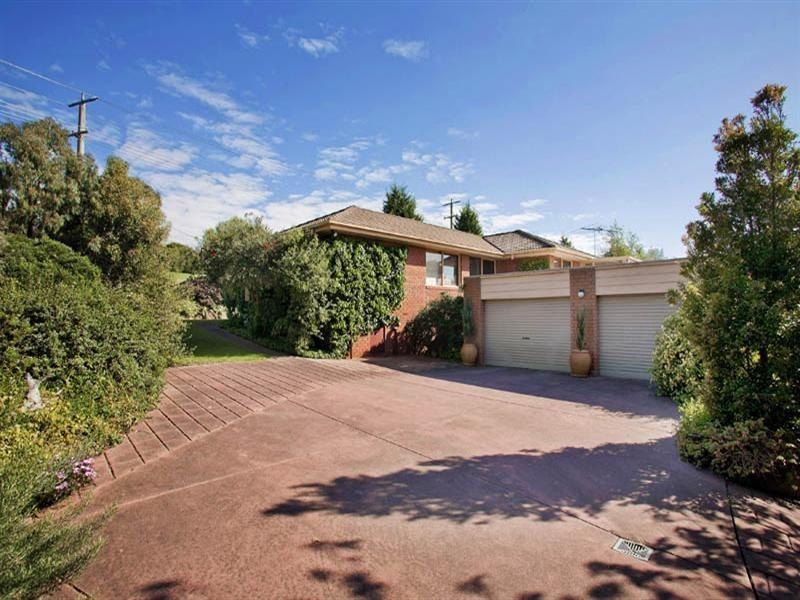 16 Hargrave Crescent, Wandana Heights VIC 3216