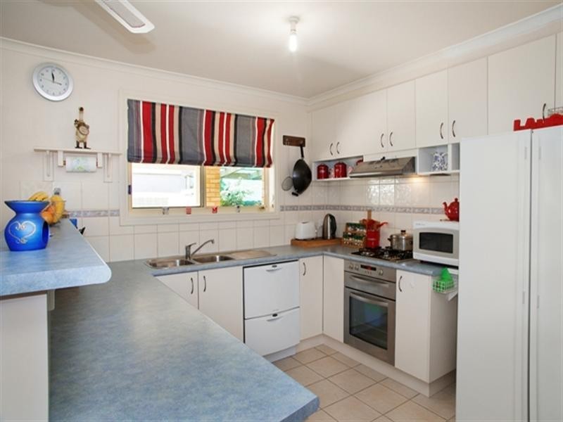 12 Brampton Place, St Albans Park VIC 3219