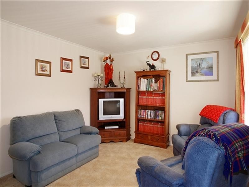 12 Brampton Place, St Albans Park VIC 3219