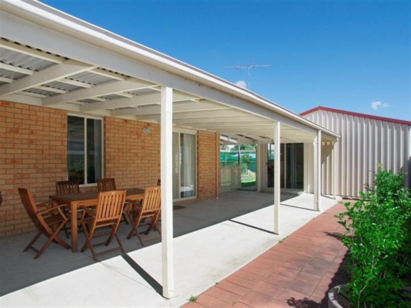 12 Brampton Place, St Albans Park VIC 3219