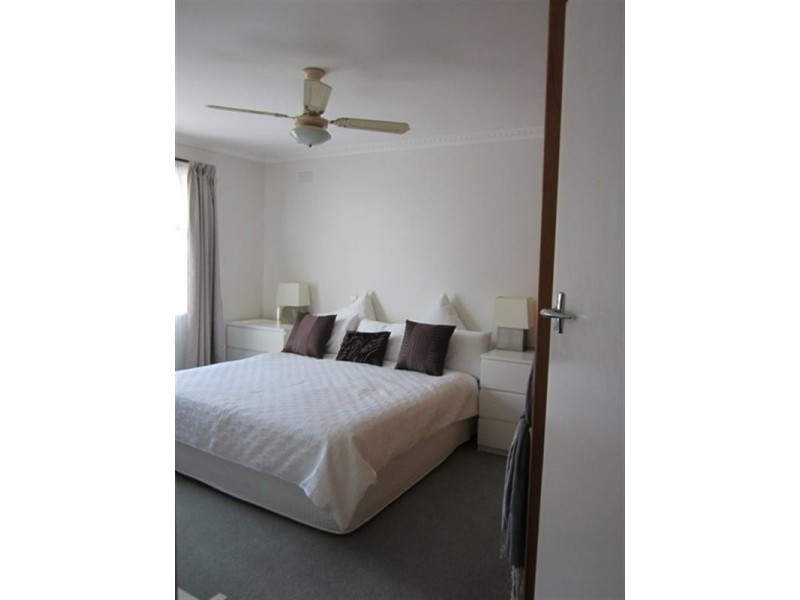 1 Carroll Road, Highton VIC 3216